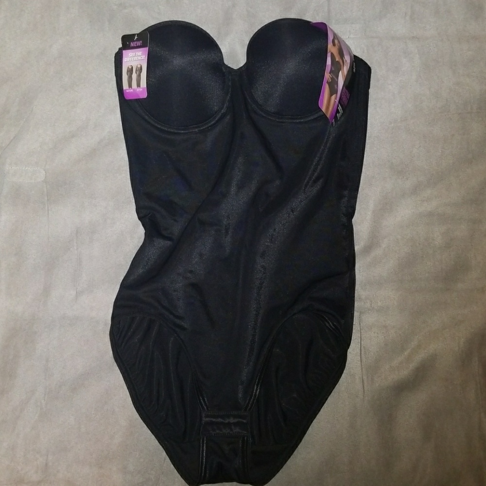 Maidenform flexees 34b nwt
